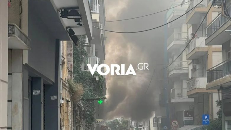 Φωτιά σε συνεργείο αυτοκινήτων στην ανατολική Θεσσαλονίκη Φωτιά σε συνεργείο αυτοκινήτων στην ανατολική Θεσσαλονίκη