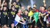 AEK: Άρχισε η περιοδεία του τροπαίου του πρωταθλήματος