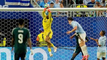 Ο Αλ Οβαΐς κράτησε την Ουρουγουάη στο 1-1