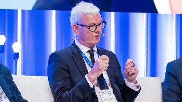 Oliver Bleck (Roche): Η πολιτική βούληση και οι στρατηγικές επενδύσεις απαραίτητες για την ενίσχυση της φαρμακευτικής καινοτομίας