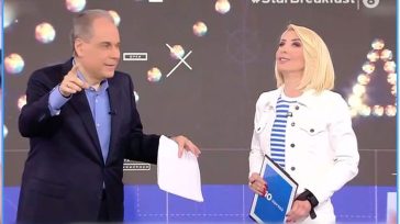 Μίνα Καραμήτρου: Με νάρθηκα στο χέρι στον αέρα του OPEN μετά το ατύχημα που είχε