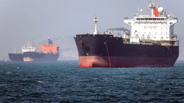 Νέοι όροι για την διέλευση πλοίων από τα Στενά του Ορμούζ