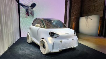 Ταξιδέψαμε στη Ρώμη και είδαμε από κοντά το smart Concept #2 – Η επιστροφή του θρυλικού διθέσιου στην ηλεκτρική εποχή (Βίντεο)