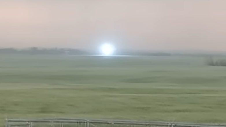Ball Lightning: Η αστραπή που δεν υπάρχει… ή μάλλον υπάρχει και δεν μπορεί να εξηγηθεί Ball Lightning: Η αστραπή που δεν υπάρχει… ή μάλλον υπάρχει και δεν μπορεί να εξηγηθεί