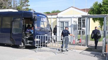 Τέμπη: Ζητούν να ασκηθεί δίωξη για ανθρωποκτονία με ενδεχόμενο δόλο σε 35  κατηγορουμένους
