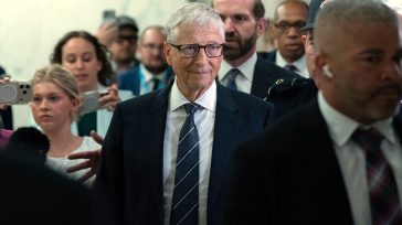 Γκέιτς: «Ο Έπστιν σχεδίαζε να με εκβιάσει με τις εξωσυζυγικές μου σχέσεις»