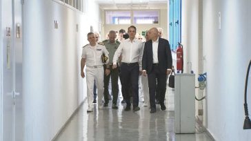 Μητσοτάκης και Δένδιας στη Σχολή Ναυτικών Δοκίμων