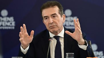 Χρυσοχοΐδης για τις επιθέσεις στη Θεσσαλονίκη: «Γνωστοί ανόητοι και αμετανόητοι που παίζουν με ανθρώπινες ζωές»