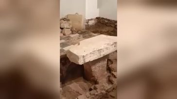 Σημαντικότατη ανακάλυψη στο νησί της Μπουμπουλίνας προσελκύει μεγάλο ενδιαφέρον προσκυνητών αρχαιολόγων και επιστημόνων