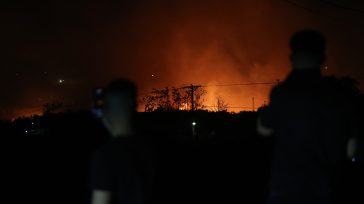 Πυρκαγιά στο Ωραιόκαστρο – Εκκενώθηκε το ίδρυμα «Άγιος Παντελεήμων»