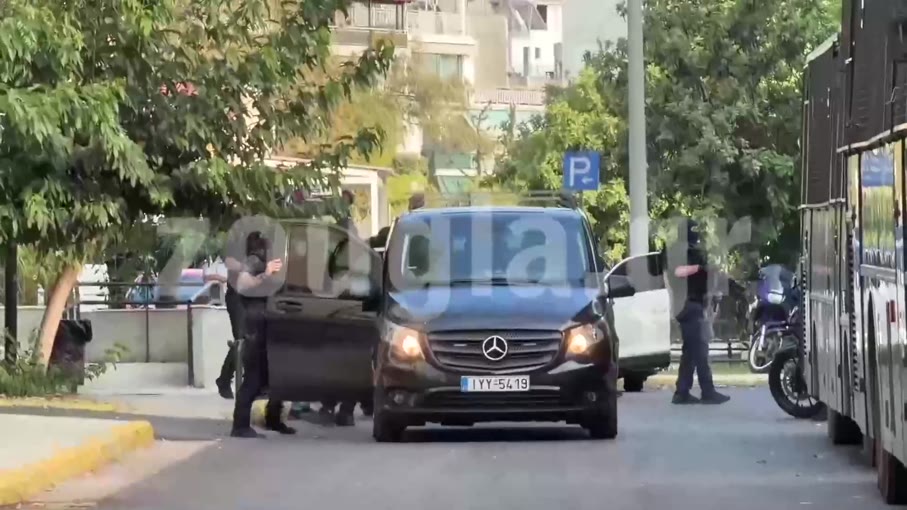 Εμπρησμός Marfin: Βαριές κατηγορίες εναντίον των δύο συλληφθέντων