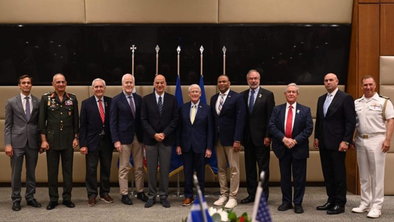 Συνάντηση Δένδια με αντιπροσωπεία του Κογκρέσου των ΗΠΑ