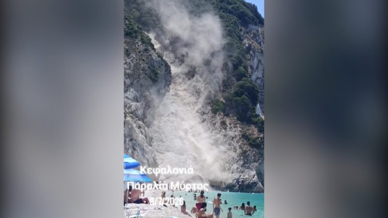 Κεφαλονιά: Βίντεο από κατολίσθηση στην παραλία του Μύρτου Κεφαλονιά: Βίντεο από κατολίσθηση στην παραλία του Μύρτου