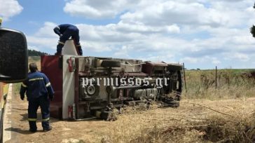 Θήβα: Νεκρός 21χρονος οδηγός φορτηγού σε τροχαίο
