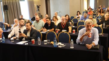 ΣΥΡΙΖΑ: Γυρνάει την πλάτη στον Τσίπρα, ανακαλεί την διαγραφή του Πολάκη