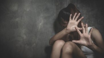 Ρόδος: 23χρονος χτυπούσε επί ώρες την ανήλικη σύντροφό του