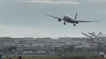 Ταϊβάν: Θρίλερ στον αέρα για αεροσκάφος λόγω ισχυρών ανέμων