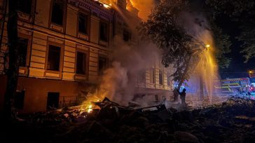 H Ρωσία σφυροκόπησε το Κίεβο με πυραύλους και drones