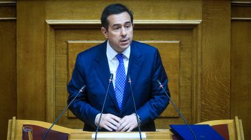 Ο Μηταράκης επιστρέφει στη θέση του κοινοβουλευτικού εκπροσώπου της ΝΔ