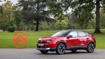 Citroën C4: Το οικογενειακό που συνδυάζει άνεση, υβριδική οικονομία και πλούσιο εξοπλισμό από 22.900 ευρώ