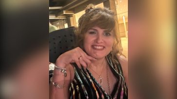 «Θα σπρώχνω το καρότσι σου όσο αντέχω»: Ραγίζει καρδιές η μητέρα της Μυρτούς 14 χρόνια μετά