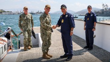 Στο Αρχηγείο Στόλου ο Διοικητής του 6ου Αμερικανικού Στόλου