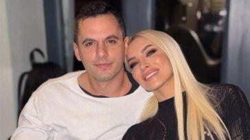 Κατερίνα Καινούργιου – Παναγιώτης Κουτσουμπής: Τα νυχτοπερπατήματα του ζευγαριού στην Πάρο
