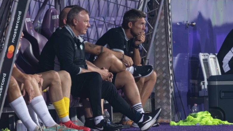 «Βολές» Μπόγκναρ για τη διαιτησία: «Έκανε πολλά λάθη» «Βολές» Μπόγκναρ για τη διαιτησία: «Έκανε πολλά λάθη»