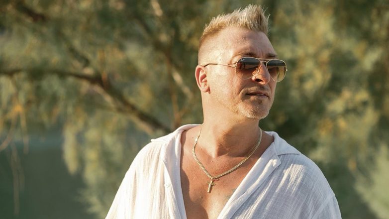 Χρήστος Καρβέλας: Εντυπωσιάζει το νέο του τραγούδι με τίτλο «Πώς» Χρήστος Καρβέλας: Εντυπωσιάζει το νέο του τραγούδι με τίτλο «Πώς»