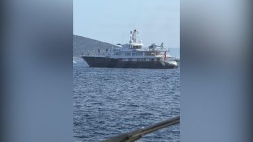 Στη Σίφνο το εντυπωσιακό superyacht «AIR» του δισεκατομμυριούχου Augusto Perfetti