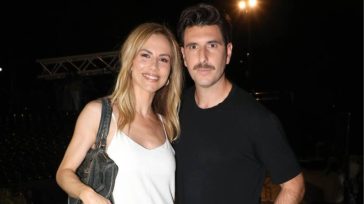 Ντορέττα Παπαδημητρίου: Αγκαλιά με τον Γιώργο Γεροντιδάκη στις διακοπές τους στην Πάρο
