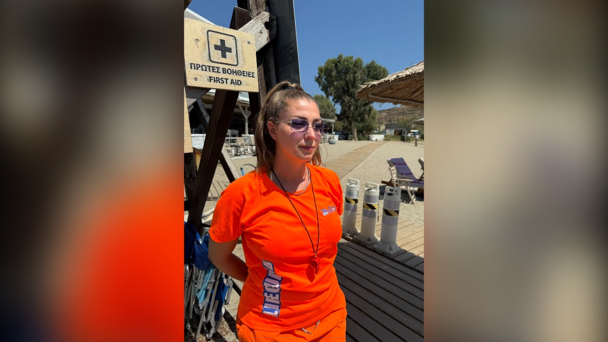 Σύρος: Ναυαγοσώστρια έσωσε πενταμελή οικογένεια Γάλλων τουριστών