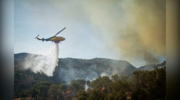 Φωτιά στη Μυτιλήνη: Μήνυμα του 112 για εκκένωση προς τον Άγιο Ισίδωρο