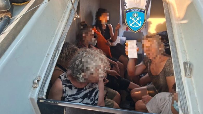 Φωτιά στο Ρέθυμνο: Το Λιμενικό απεγκλώβισε 29 άτομα από τη θαλάσσια περιοχή του Αγ. Παύλου
