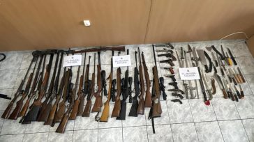 Συνελήφθη 56χρονος στην Οινόη: Διατηρούσε παράνομο εκτροφείο και είχε οπλοστάσιο στο σπίτι του
