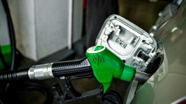 Σε ισχύ η κρατική επιδότηση στο πετρέλαιο κίνησης
