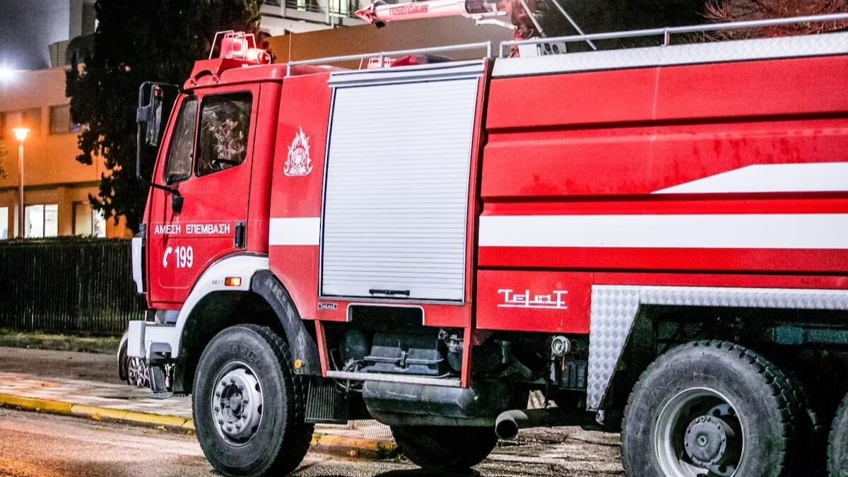 Φωτιά στα δικαστήρια του Πειραιά