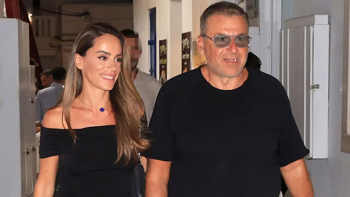 Γιώργος Λιάγκας – Μαρία Αντωνά: Βραδινή έξοδος στο Νησί των Ανέμων για το ζευγάρι