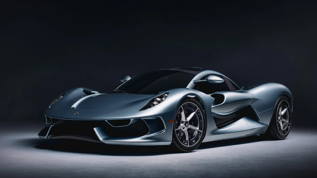 Το νέο hypercar που πάει κόντρα στη μόδα – Ατμοσφαιρικός V8, χειροκίνητο κιβώτιο και ούτε μία οθόνη (Βίντεο)