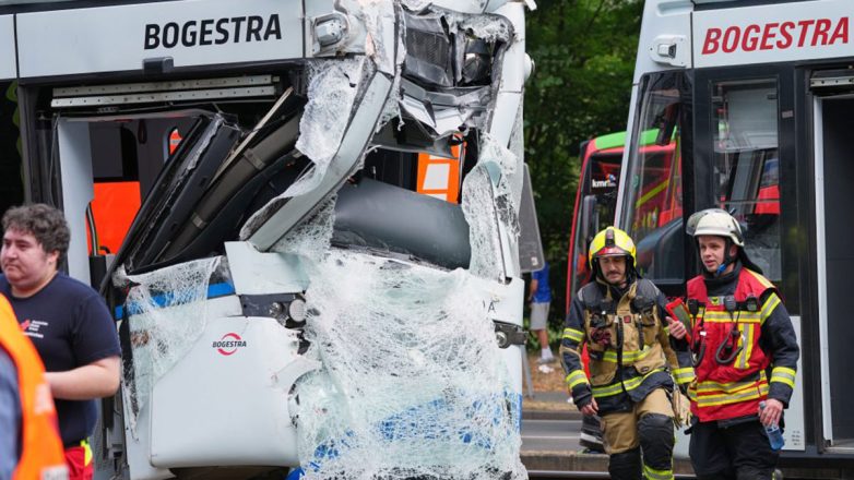 Γερμανία: 25 τραυματίες από τη σύγκρουση δύο τραμ στο Γκελζενκίρχεν Γερμανία: 25 τραυματίες από τη σύγκρουση δύο τραμ στο Γκελζενκίρχεν