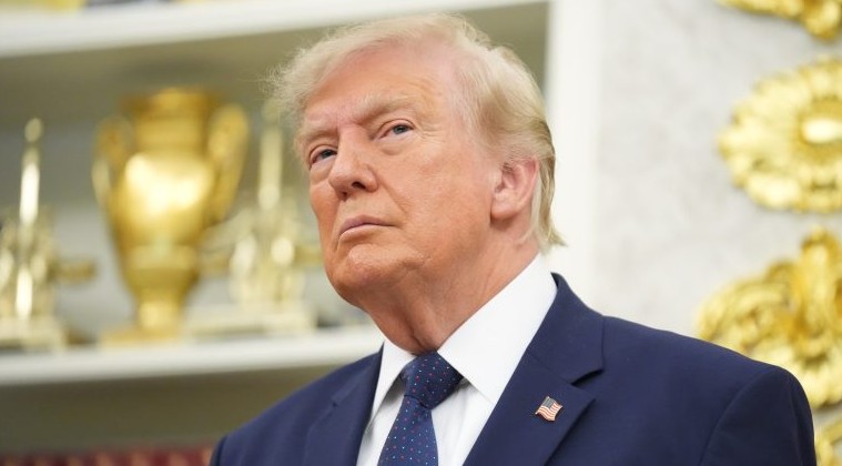 WSJ: Ο Τραμπ εγκαταλείπει τη συμφωνία για τα πυρηνικά με το Ιράν για να ανοίξει το Ορμούζ