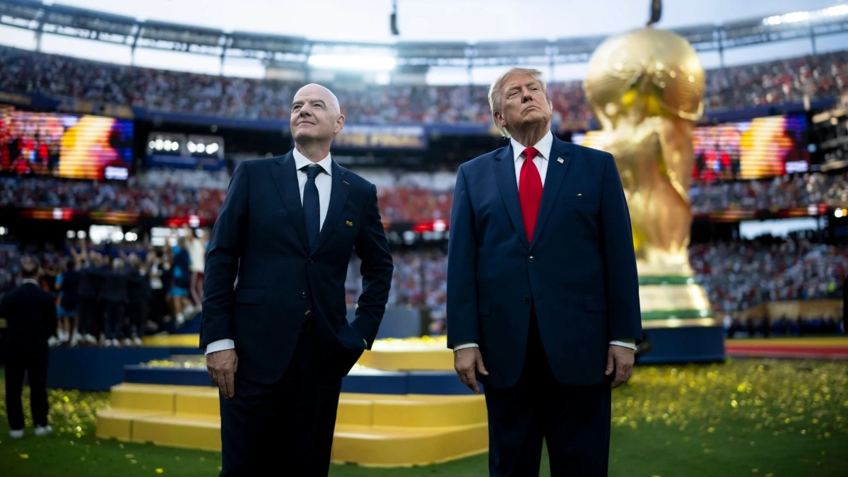 Τραμπ: Λάθος της FIFA να διώξει τον Ινφαντίνο