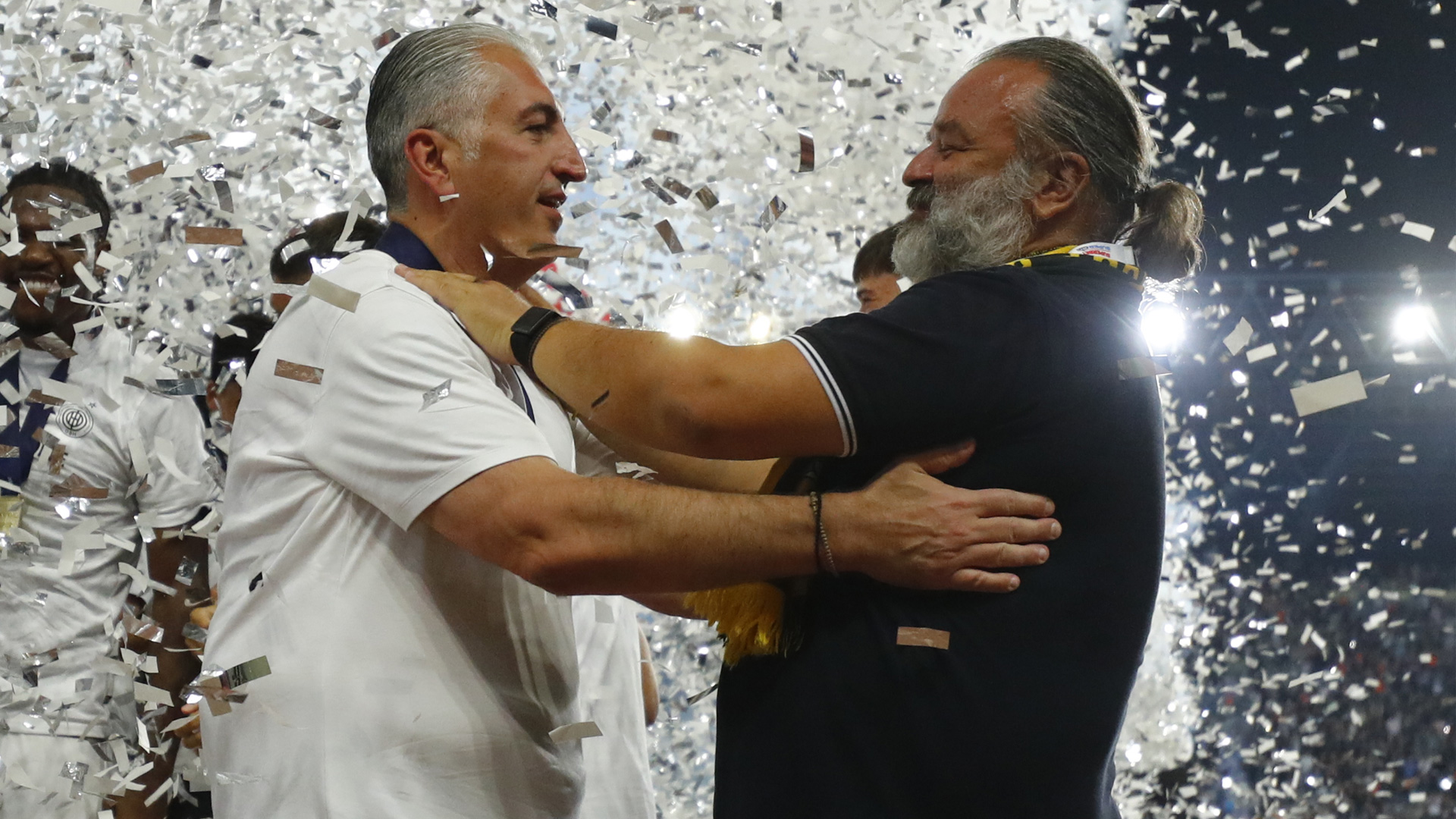 Επίδειξη πολιτισμού από την ΑΕΚ