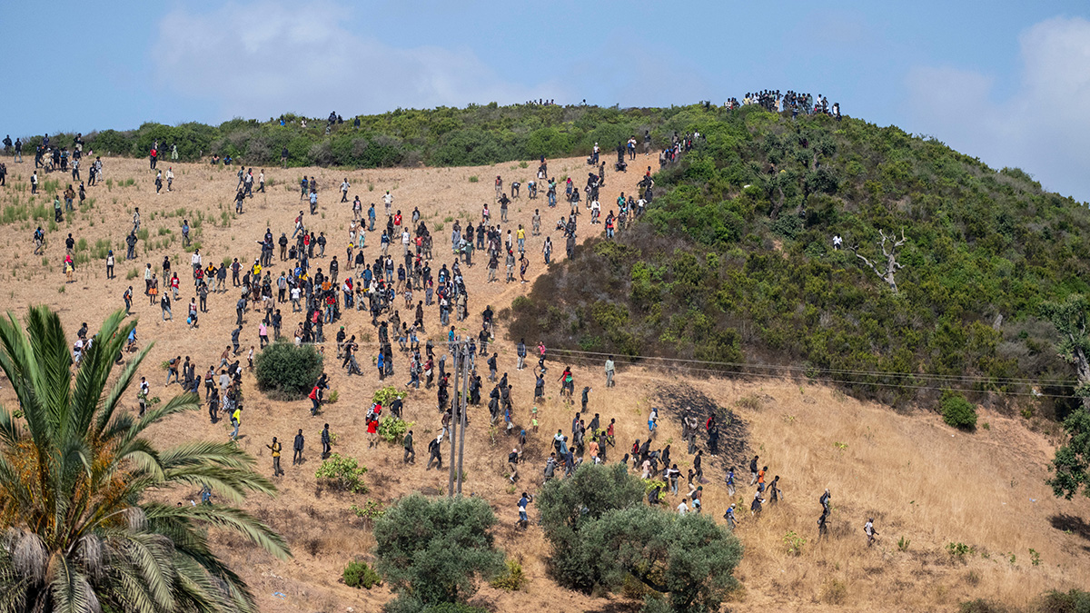 Θέουτα: Νέα απόπειρα μαζικής εισβολής μεταναστών απέτρεψε το Μαρόκο