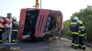 Ουγγαρία: Λεωφορείο έπεσε σε χαντάκι και 12 επιβάτες έχασαν τη ζωή τους