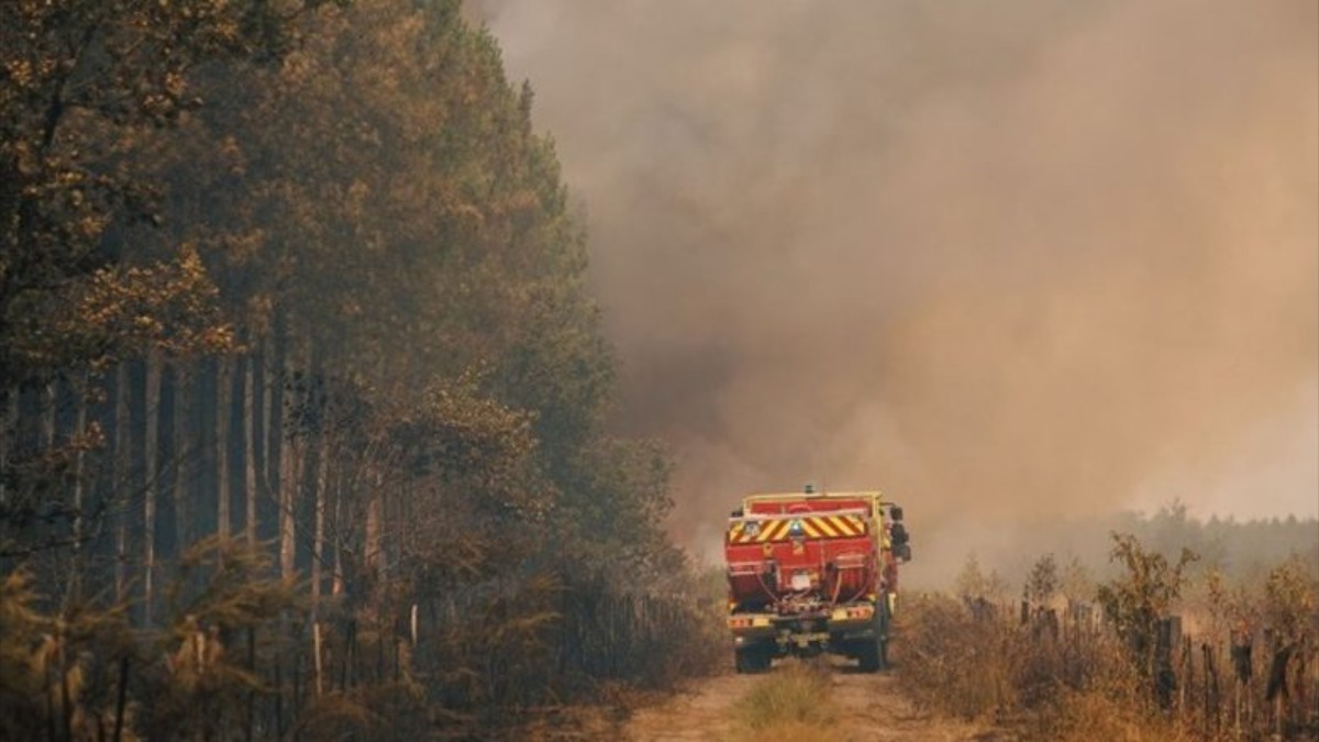 Γαλλία: Πυρόπληκτοι κατά Λεκορνί