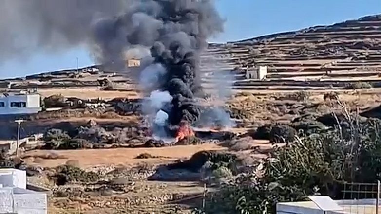 Συνετρίβη ελικόπτερο στη Σίφνο – Νεκροί ο χειριστής και 2 ακόμη επιβαίνοντες Συνετρίβη ελικόπτερο στη Σίφνο – Νεκροί ο χειριστής και 2 ακόμη επιβαίνοντες