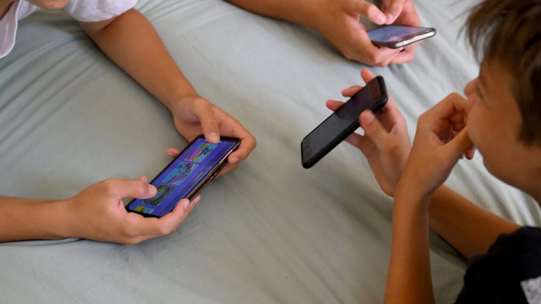Η αντίδραση στις απαγορεύσεις των μέσων κοινωνικής δικτύωσης έχει ήδη ξεκινήσει