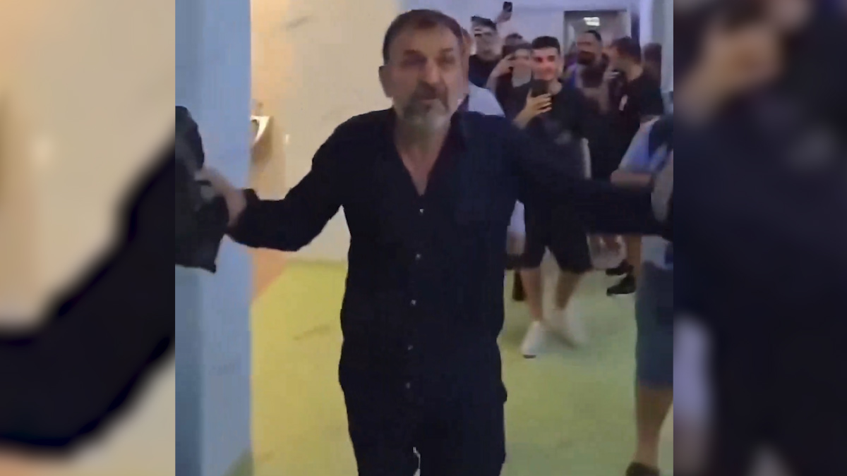 «Εισβολή» στα αποδυτήρια από τον πρόεδρο της Ντιναμό Τιράνων