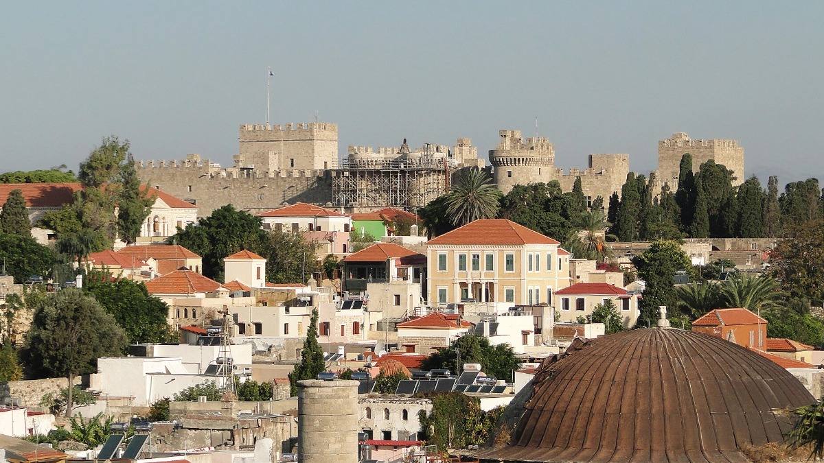 Ρόδος: Δύο εκκωφαντικοί ήχοι συντάραξαν το νησί